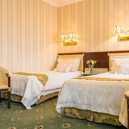 호텔 팰리스 폴롬 질리나